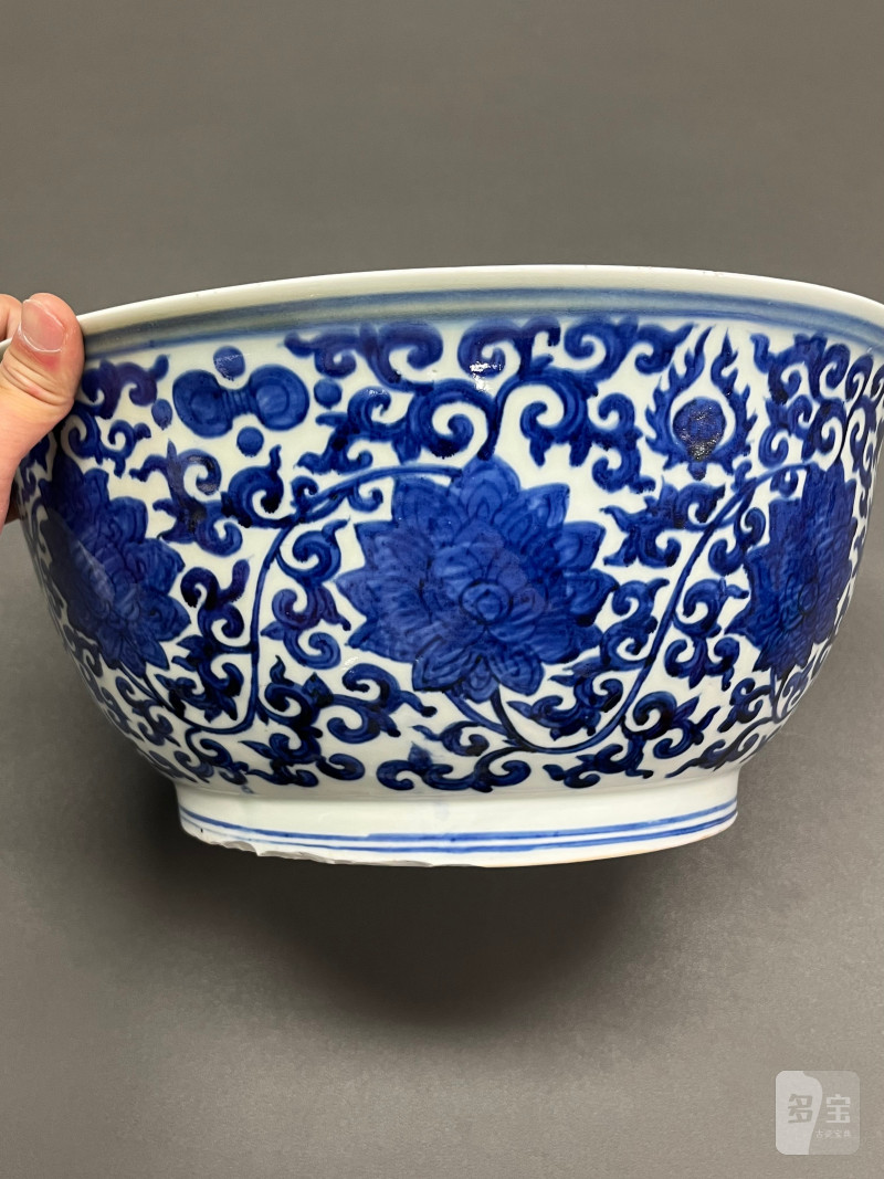 明嘉靖 青花缠枝莲纹大碗 - 图11